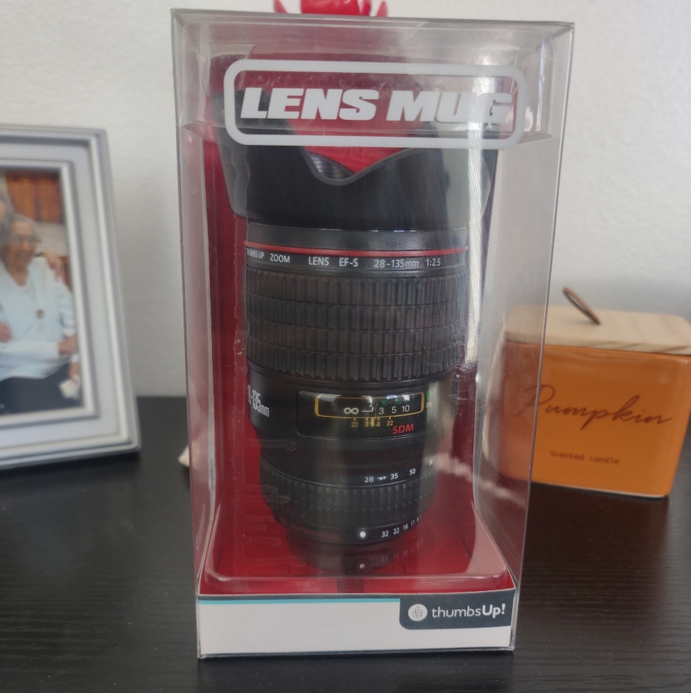 NIB Camera Lens Mug